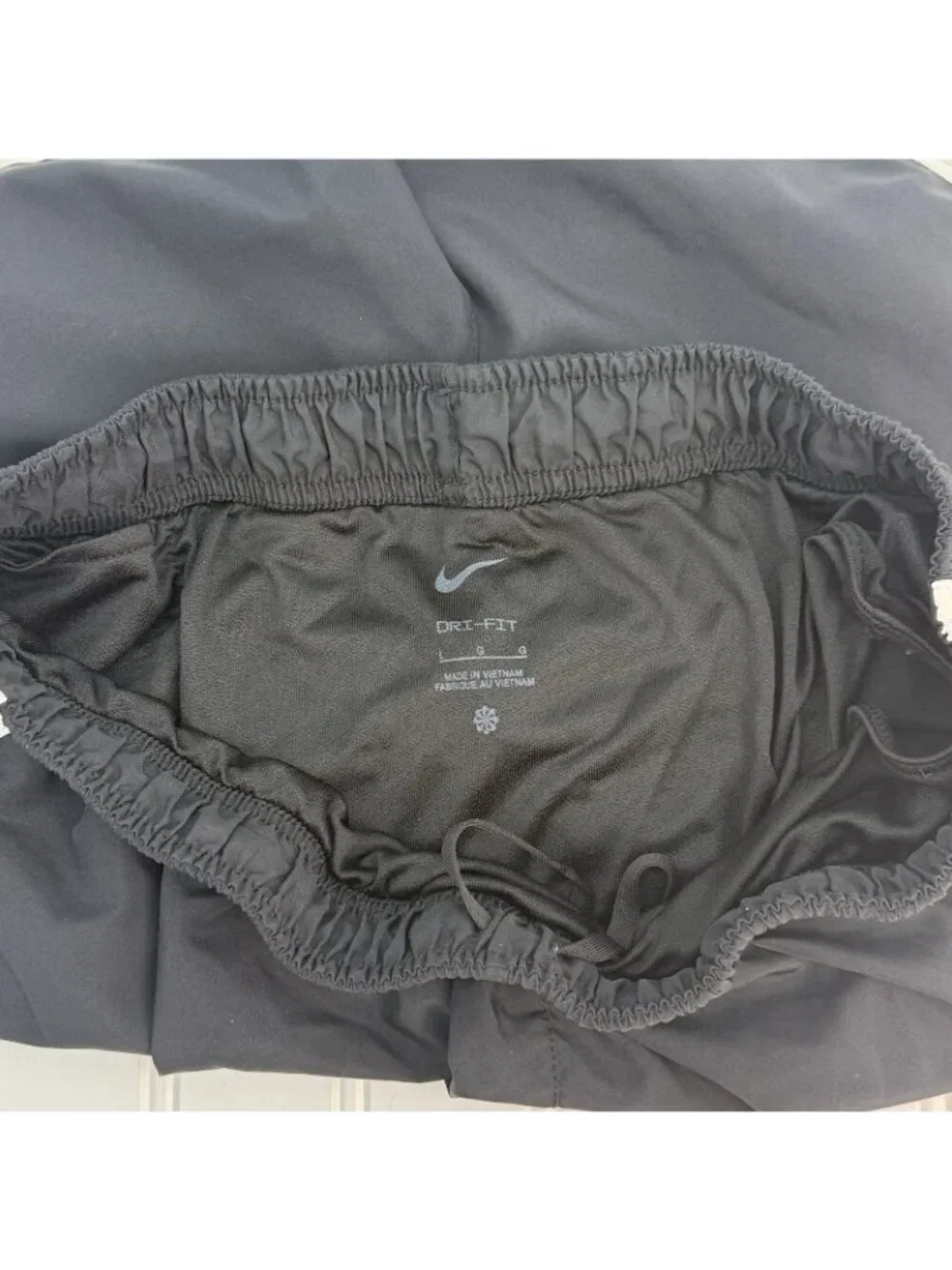 Nike Dri-Fit Athletic Shorts Women's Black/White Lined Mesh Side Running Size L
